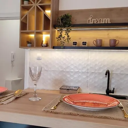 Iskra شقة تريبينيي